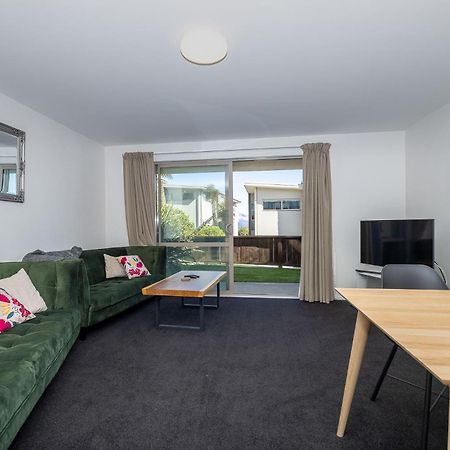 Cosy Alpine Retreat Apartment วานากา ภายนอก รูปภาพ