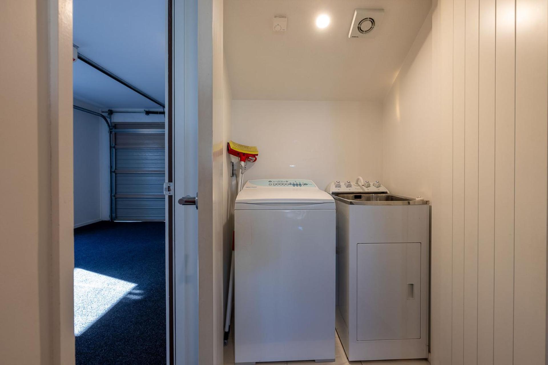 Cosy Alpine Retreat Apartment วานากา ภายนอก รูปภาพ